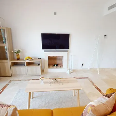 Paraiso Benahavis - Private Garden Ground Floor * Estepona